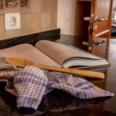 Apartment Flatguest Nidillos + 3bdr + Coastal + Wifi